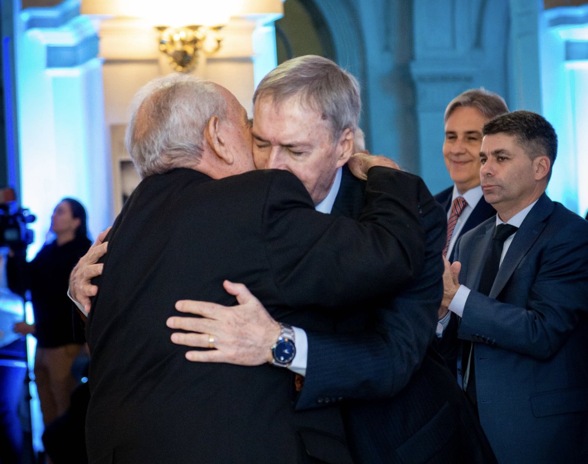 Juan Schiaretti tweet media