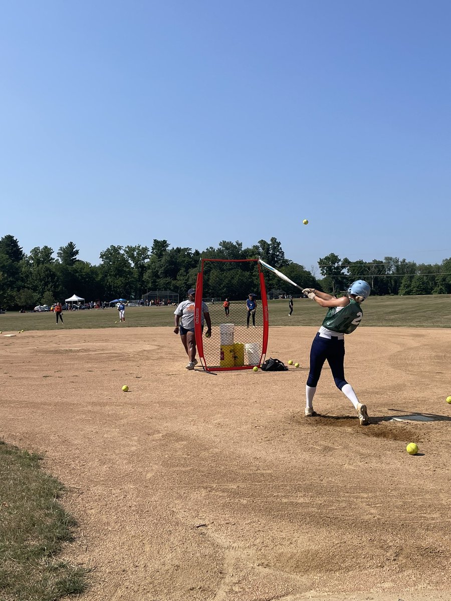 blueangels_fast's tweet photo. Showcase Camp 2024 ✅  Thank you to all the athletes and college coaches that joined us today 👏 stay cool! https://t.co/S5YYjvMU7r
