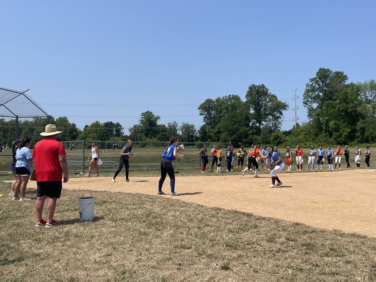 blueangels_fast's tweet photo. Showcase Camp 2024 ✅  Thank you to all the athletes and college coaches that joined us today 👏 stay cool! https://t.co/S5YYjvMU7r