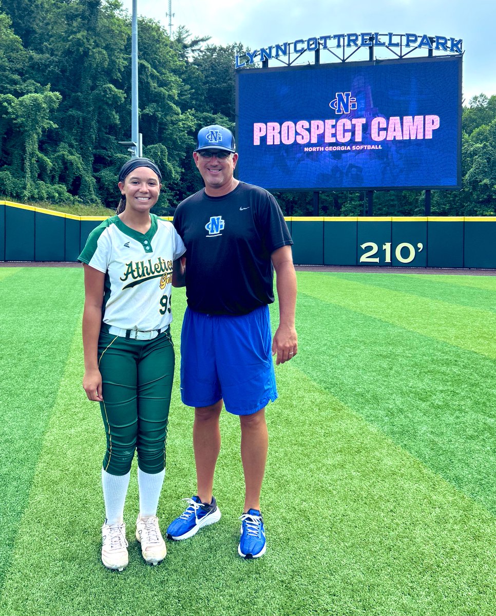 Thank you Coach <a href="/Alea_Medina27/">LeLe †</a> Coach <a href="/MikeDavo17/">MIKE DAVENPORT</a> and <a href="/UNGSoftball/">UNG Softball</a>  for hosting a great camp today! I had a great time!! <a href="/SHSFastpitch1/">Sprayberry Fastpitch</a> <a href="/AGTFREEMAN16u/">Athletics Gold Tamborra/Freeman18u</a>