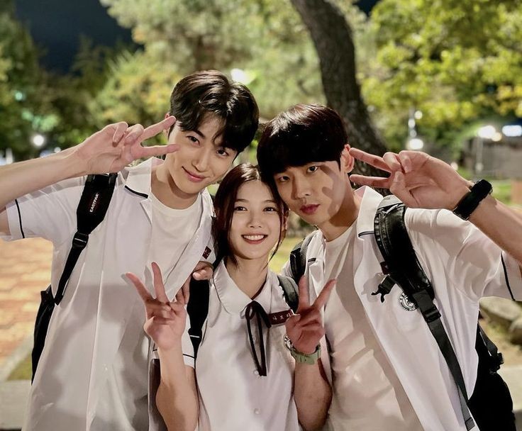 multpwralt's tweet photo. 📺: 20th Century Girl
★★★★★ 

"Descobri que era você que ele sempre contemplava. Eu pude sentir o amor dele por você muito vividamente. Então, eu quis mostrar a você os sentimentos dele por você." https://t.co/SGtty0Aw2u