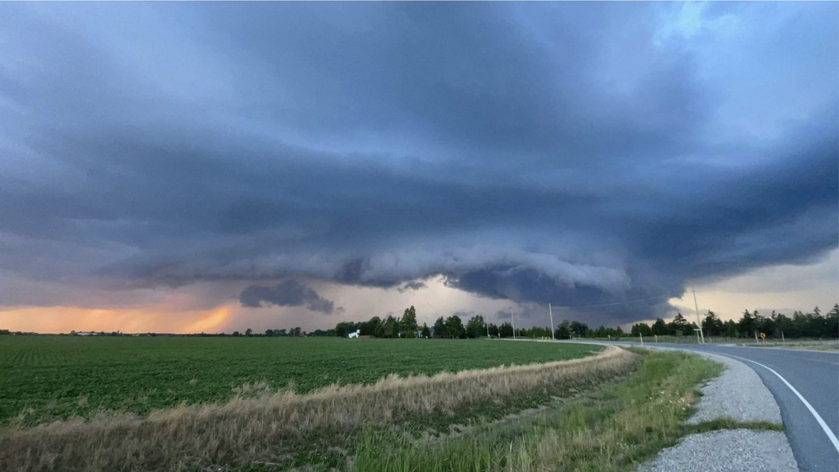 Near Essex currently #onstorm <a href="/WE_SEE_/">W.E. S.E.E.</a>