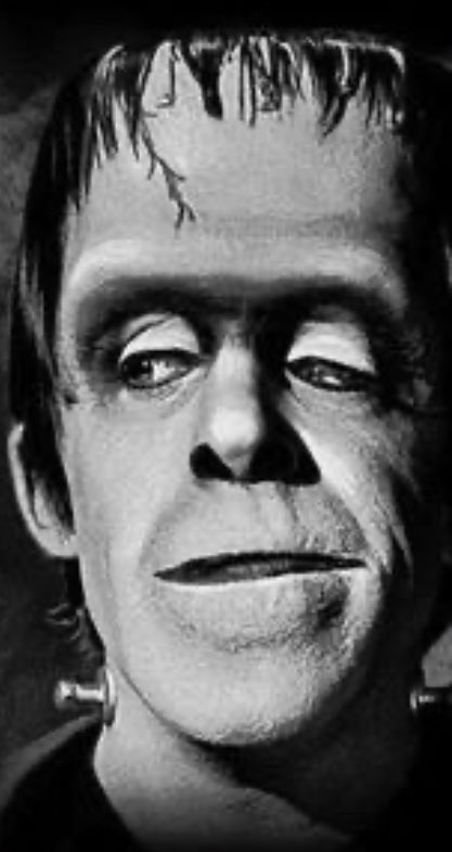 drunkenuncle63's tweet photo. These uniforms in the MLB All Star Game are terrible. The AL look like someone found them in an old trunk in Herman Munster’s Dungeon. https://t.co/YvaGnpwBJc