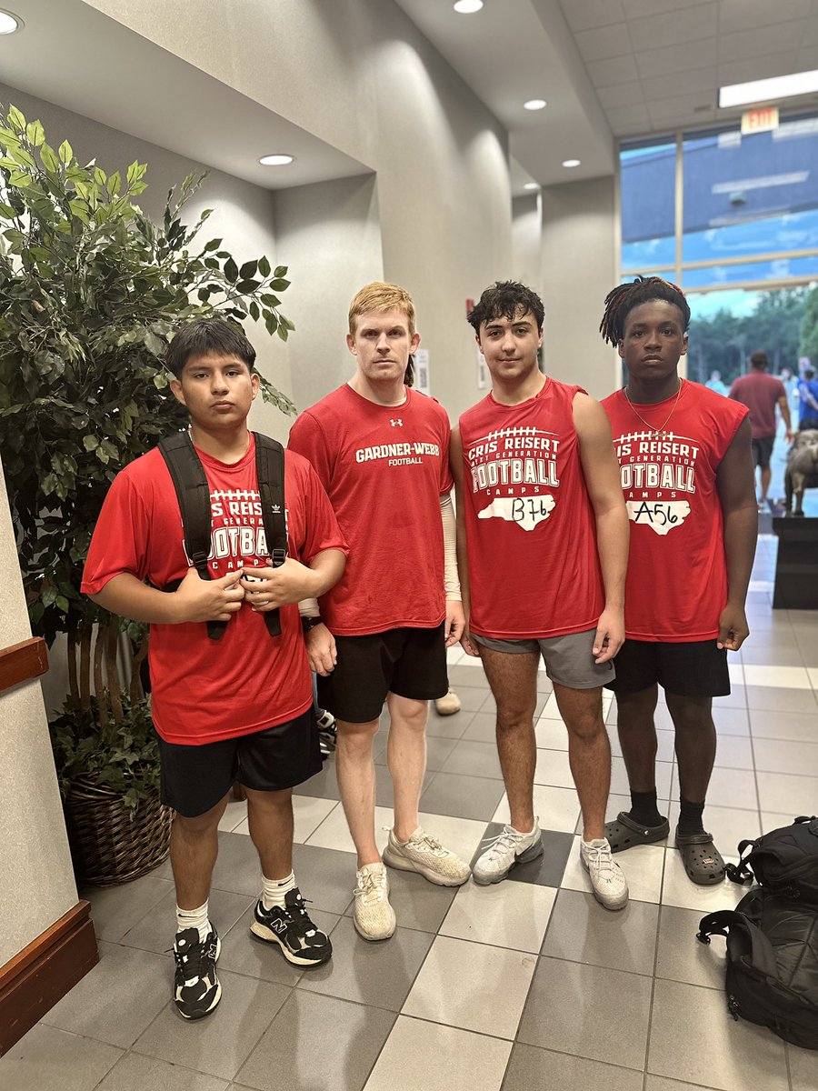 NewberryHS_FB's tweet photo. Julian, Jared, and JD ( “triple J” ) today at @GWUFootball getting some work in! Thank you GWU for hosting and giving our guys this experience! https://t.co/AVsyA3YS9d