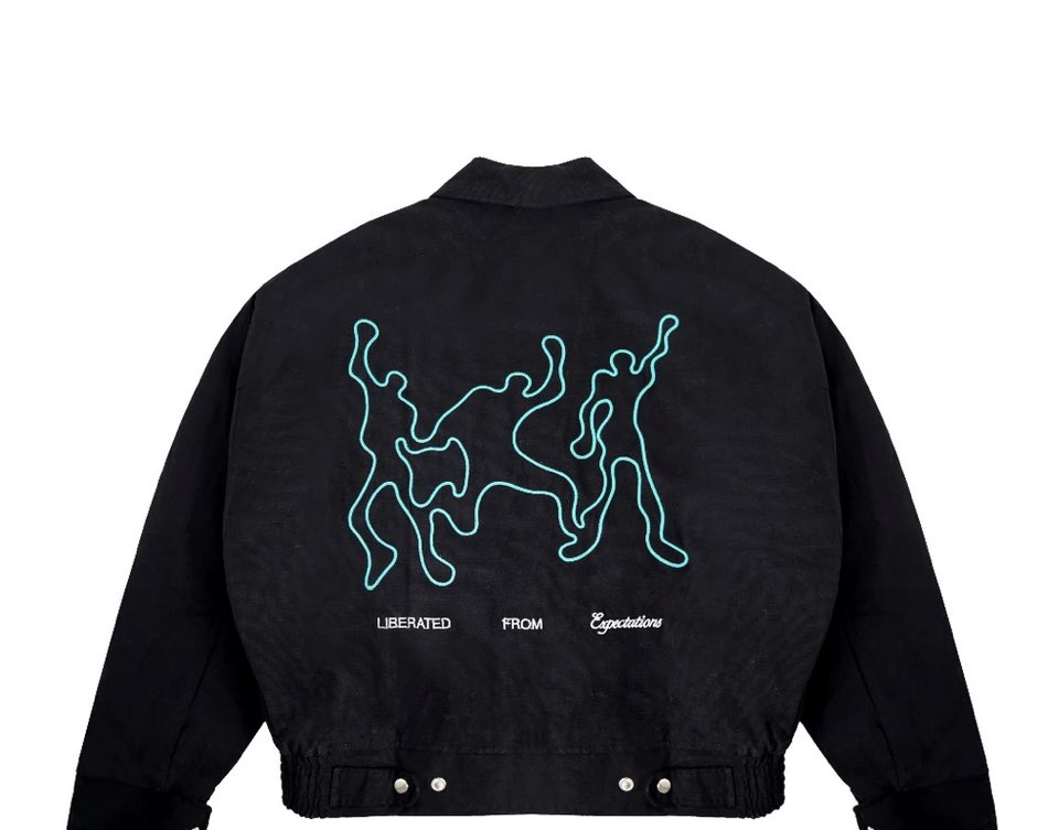 prvstudio's tweet image. 3. ￼Owners Boxy Work Jacket - Liberate - Jaket Hitam Terlaris
Link shopee: s.shopee.co.id/9f0ZsCO1Wy
Link tokped: tokopedia.link/RY8vyz2biLb