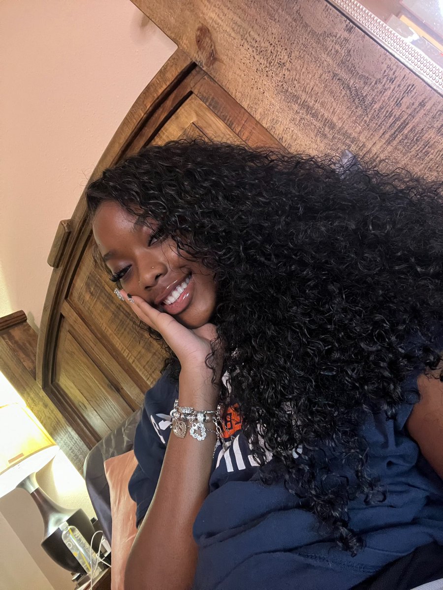 riannaimari's tweet photo. 😮‍💨😍 https://t.co/NyLABikYjq