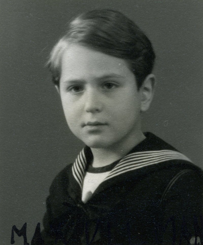 17 July 1932 | Jewish boy, Maximilian Ullmann, was born in Stuttgart. Son of an Austrian Jewish composer Viktor Ullmann.

He was deported to #Auschwitz from #Theresienstadt ghetto on 23 October 1944. He was murdered in a gas chamber after arrival selection.