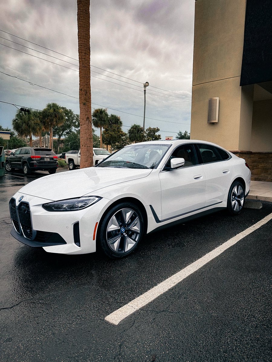 i’m obsessed with her 🤍