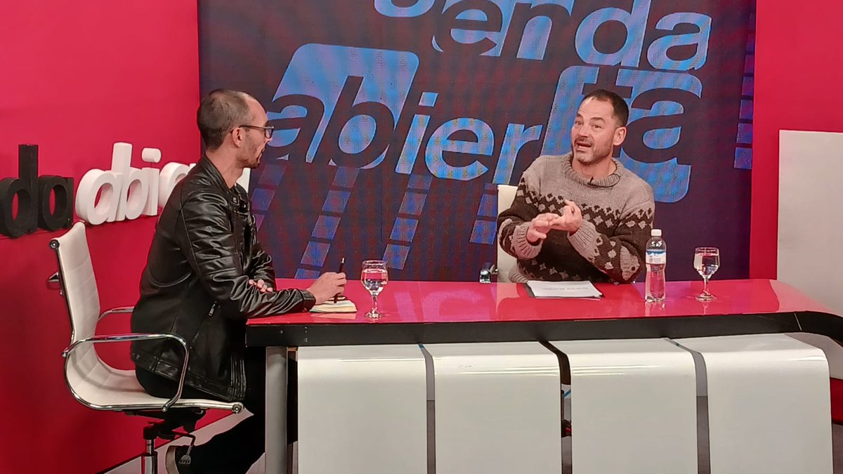 .<a href="/jmedurand/">Emiliano Durand</a>: "La Muni tenía $7 mil millones de deuda. En 7 meses la gente ve que estamos laburando en las calles. Desde el día 1 tuvimos la gran ayuda de Provincia con <a href="/GustavoSaenzOK/">Gustavo Sáenz</a> y la ayuda de la gente. Ahora no se trata de gastar en lo que al funcionario le parece".