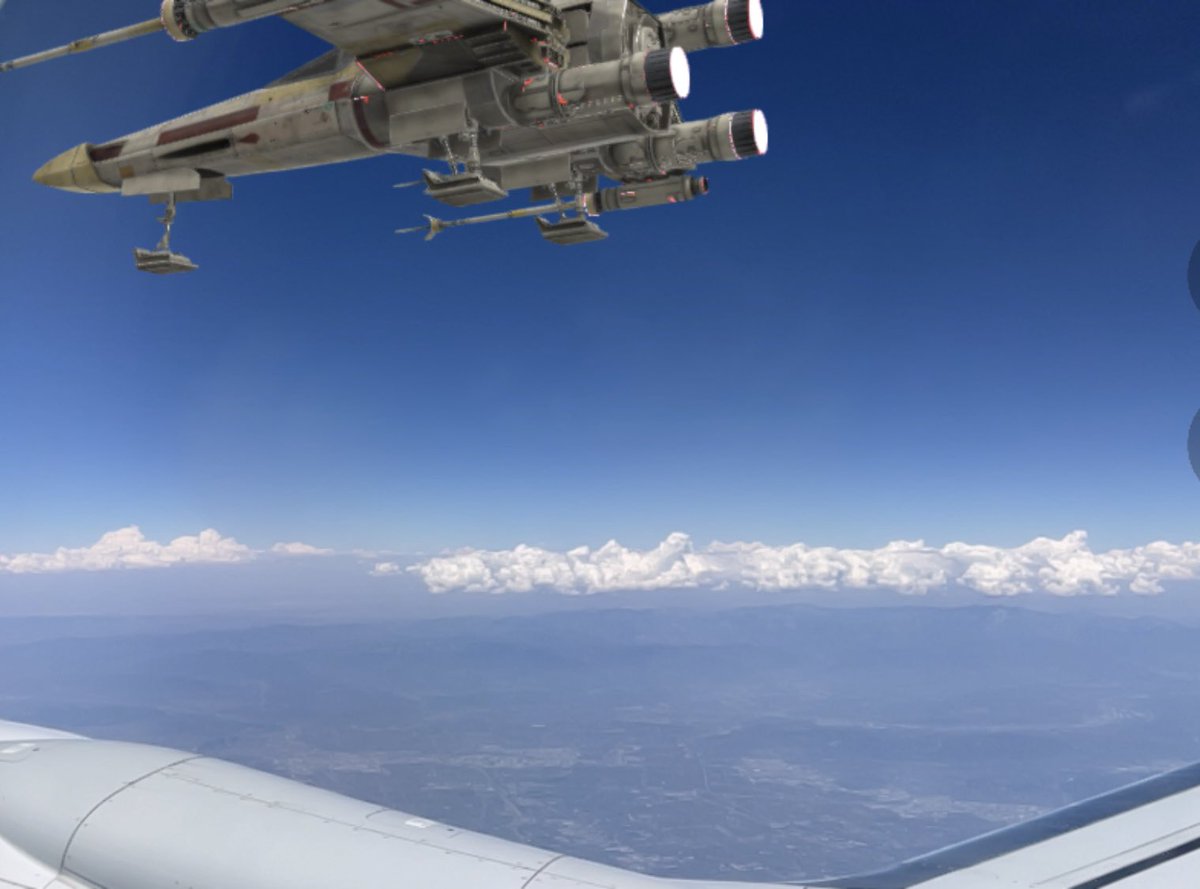 Agent_415's tweet photo. Can’t believe what I saw on my flight home yesterday.
#ufo or is it #fo since I know what it is.
#xwingfighter #starwars #alaskaair @AlaskaAir https://t.co/LWNdv6jrXq