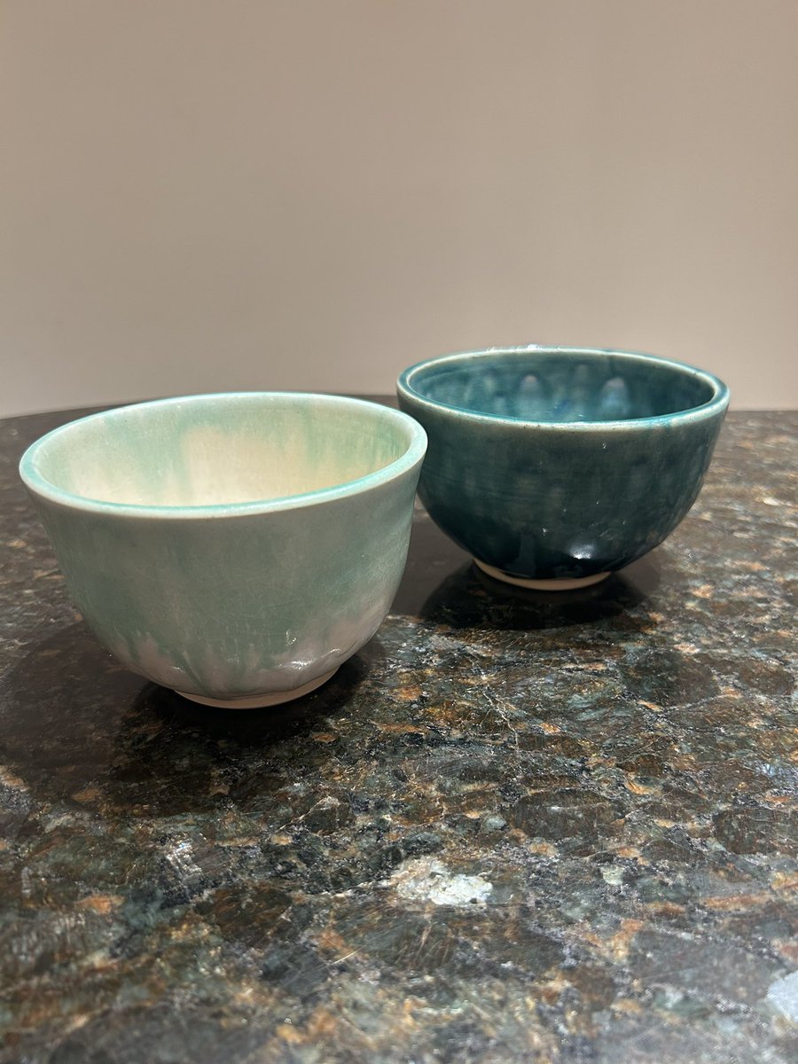 AliceMaglio's tweet photo. Kiln haul: bowl friends https://t.co/5lec1Ngmwo
