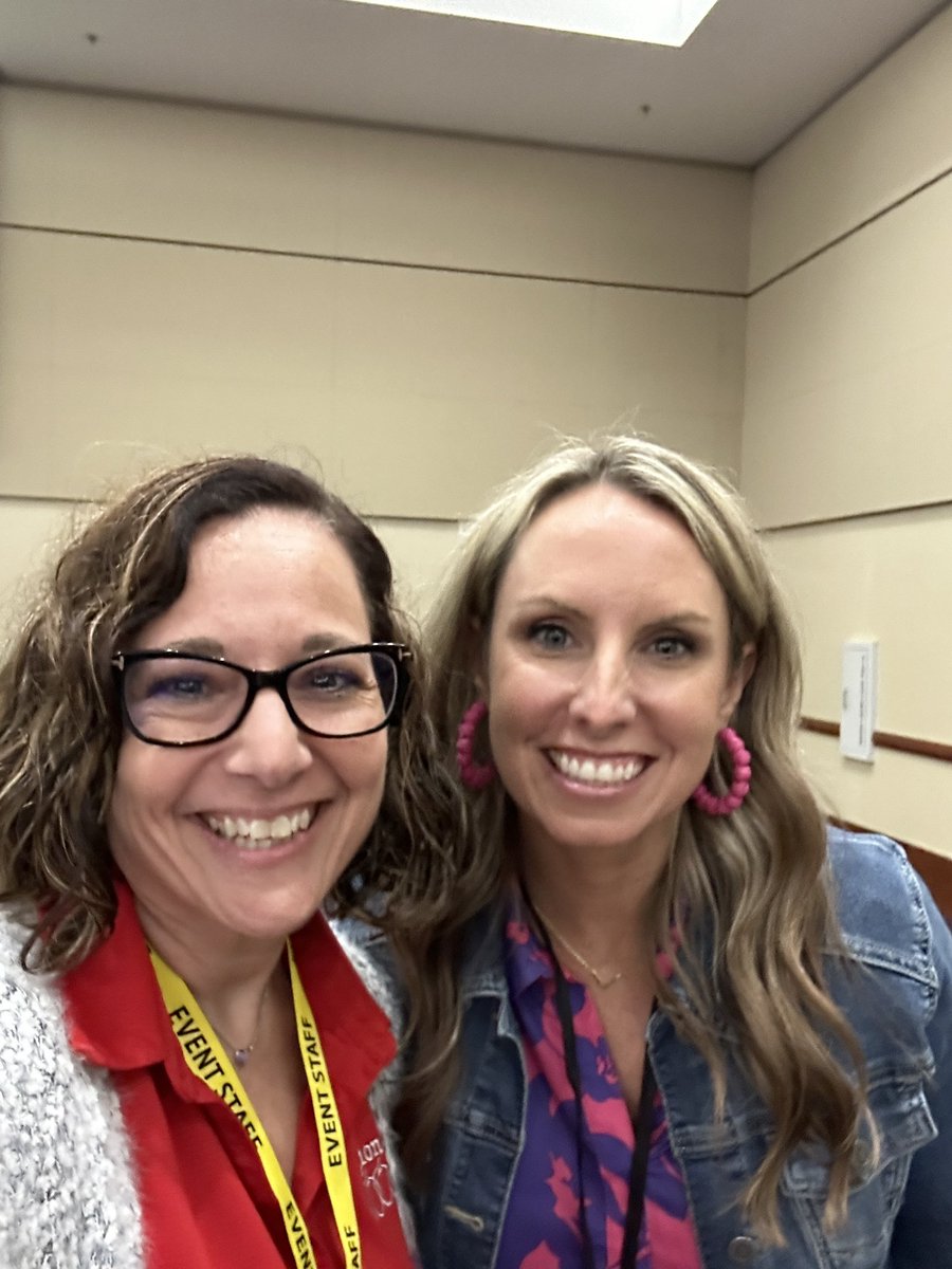 Kerra_Glover's tweet image. I got to meet @AdamPetersonEdu and #pocketofpreschool today!! They are the nicest people and amazing educators!! ❤️❤️ #teachplaylearn @R4SpecialEd ECSE Inclusion Conference Day 1 #R4EarlyLearning