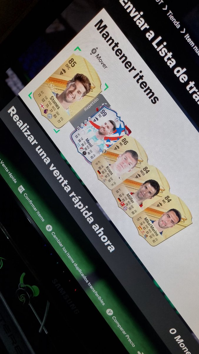 agusflh167's tweet photo. Mira que hay jugadores para que te den @paleta @creeloyasisera @fedemicolini @conragen https://t.co/yacVmeDEL6