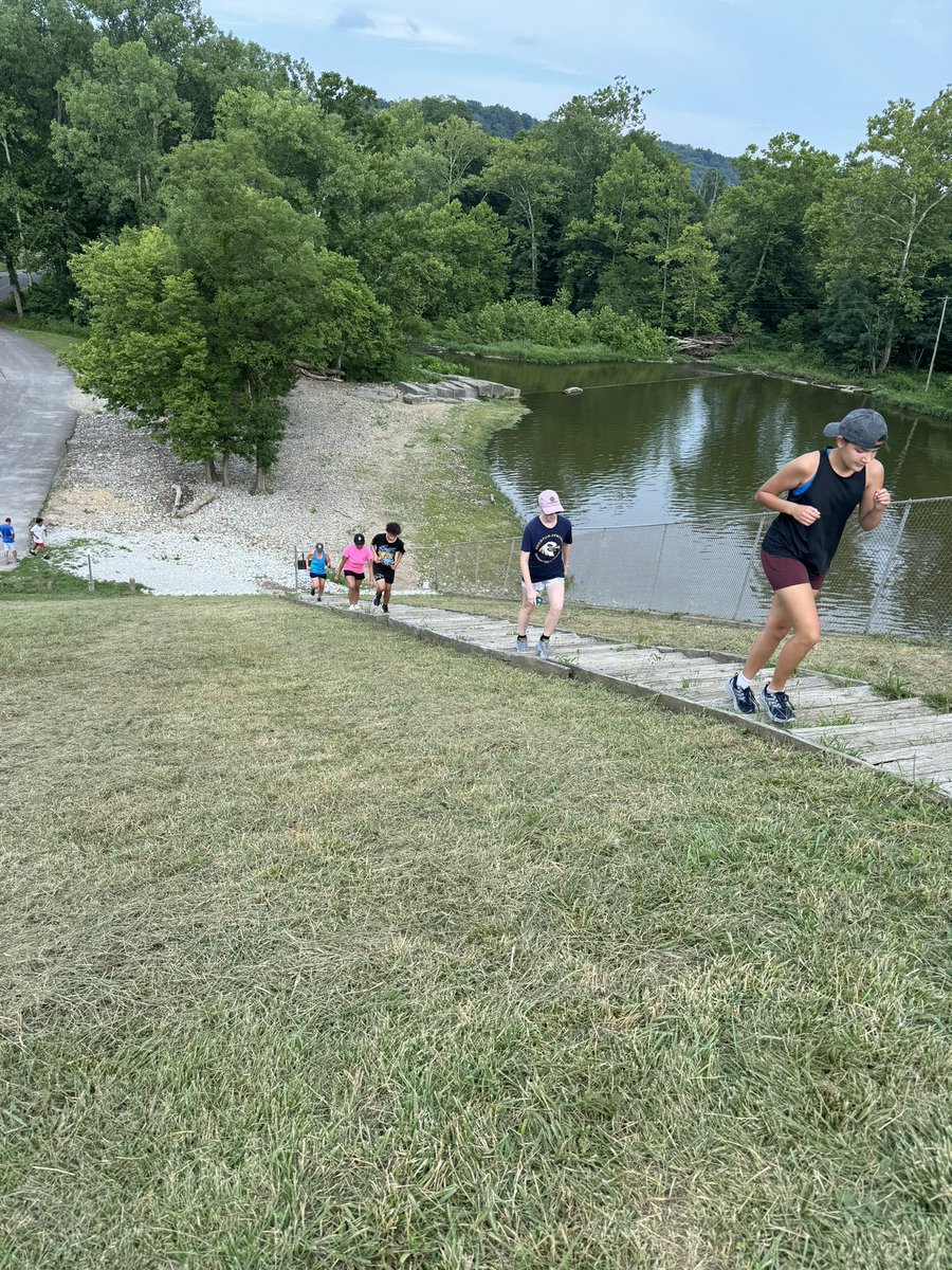 Decatur HS Cross Country tweet media