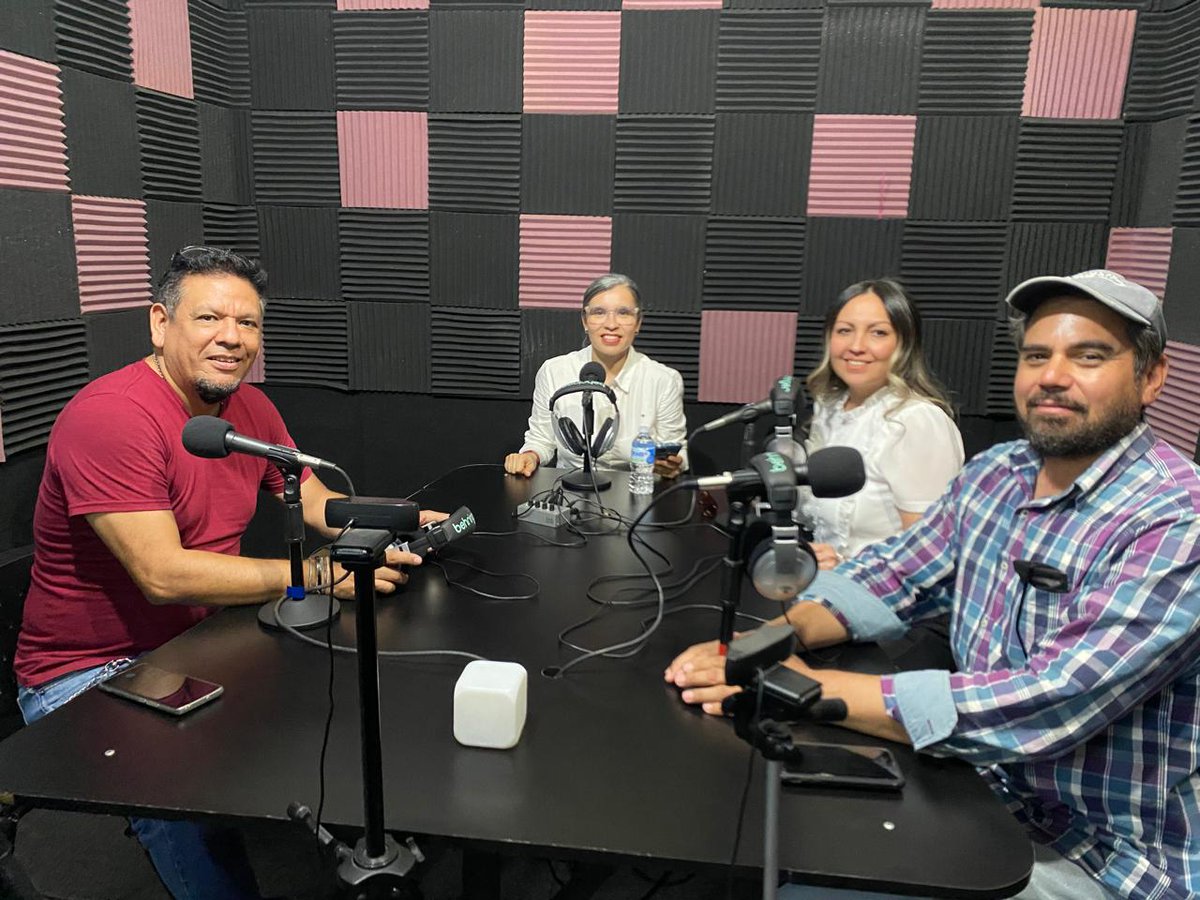 wzuloag's tweet photo. Continuamos con @libera_radio con Ismael Meza, Erika Llaguno y Refugio Velázquez en la 103.1 ‘La Ciudad Escucha’ o en https://t.co/Xj9IZyk9lE https://t.co/VLDJwQpAn7