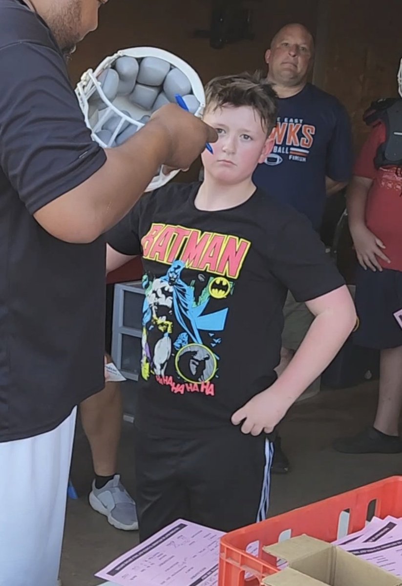 Matt_Savich's tweet photo. Registered ✔️ Weighed in (133lbs)✔️ Helmet/Pads ✔️ Mason is ready for his first ever tackle football season. Here we go! 💯🏈🖤💙😃 #5thGrade #SMEast @KingstonSavich https://t.co/Tewja94m8i