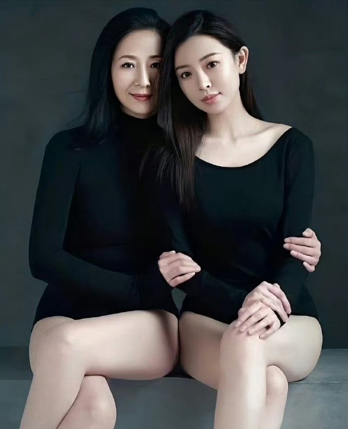 勇敢尝试母女亲子照。 https://t.co/G0bMcl0Djr
