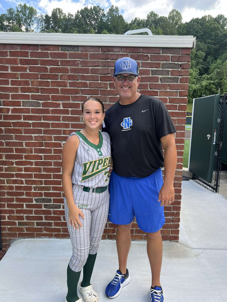 Emma Paige Parker tweet media