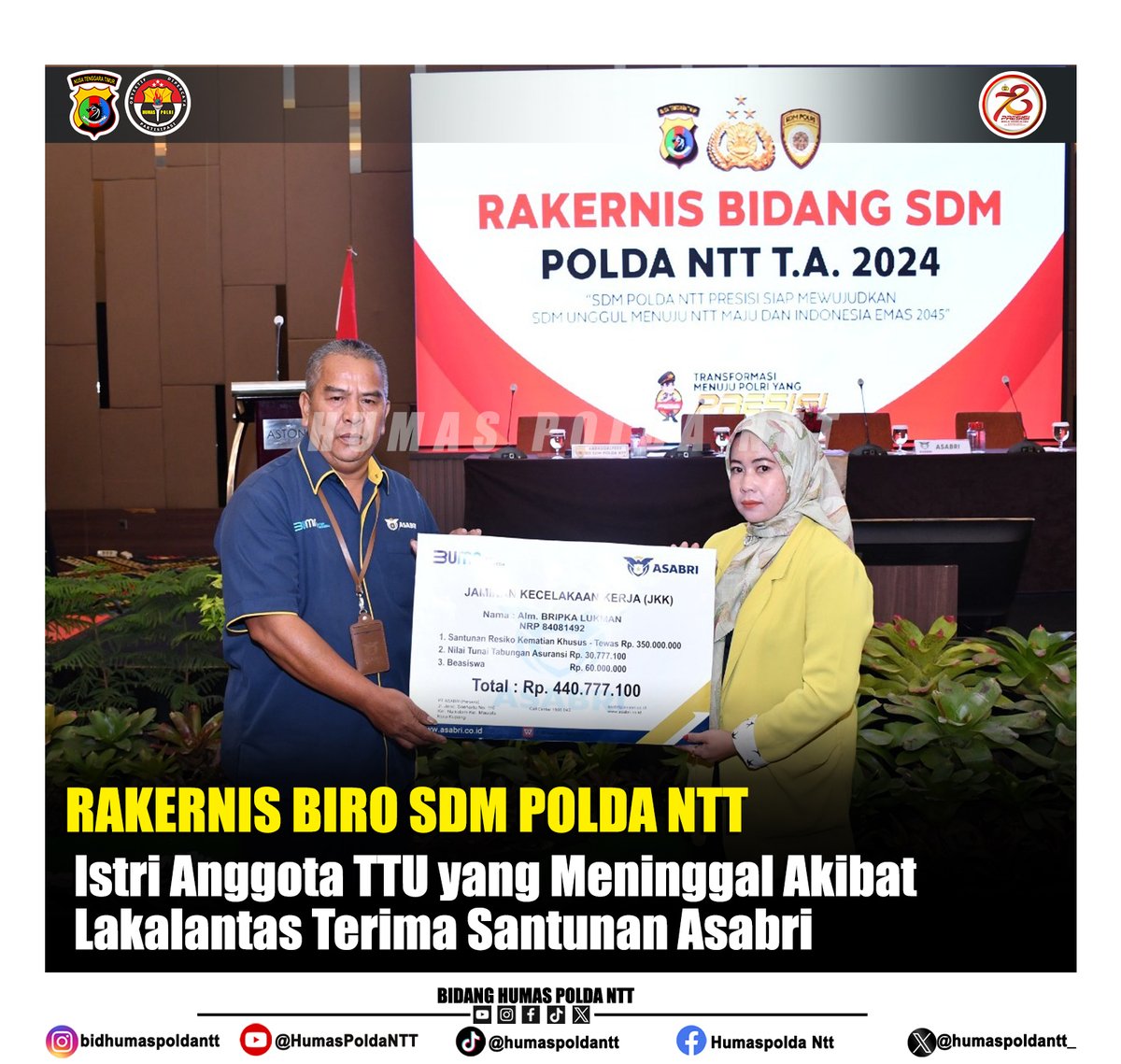 humas_polda_ntt's tweet photo. Sobat Humas Polri
.
.
.
Istri Anggota TTU yang Meninggal Akibat Lakalantas Terima Santunan Asabri
#poldantt #kapoldantt #asabri #rekernissdmpoldantt #humaspoldantt https://t.co/CYi9AfUWlE