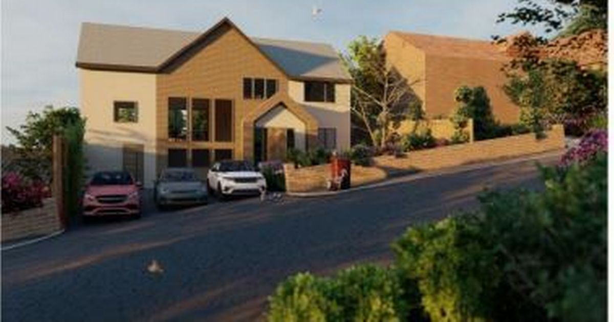 Blackburn neighbours at odds over house extension plans lancs.live/news/lancashir…