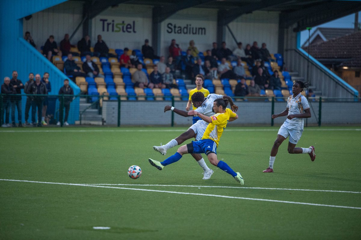 Sean_Doyle70's tweet photo. Photos from last night's pre-season fixture between @NewmarketTownFC &amp; @cufcacademy1 U18's https://t.co/Bx0u2SR2c5 https://t.co/3JY49eWACG