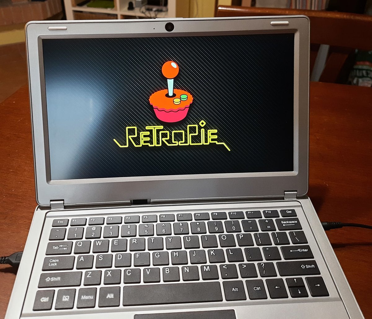 CrowPi2's tweet photo. Experience classic gaming on the go with #RetroPie – running on #CrowPi2!🎮🎮😉 https://t.co/C4taWhg6G4