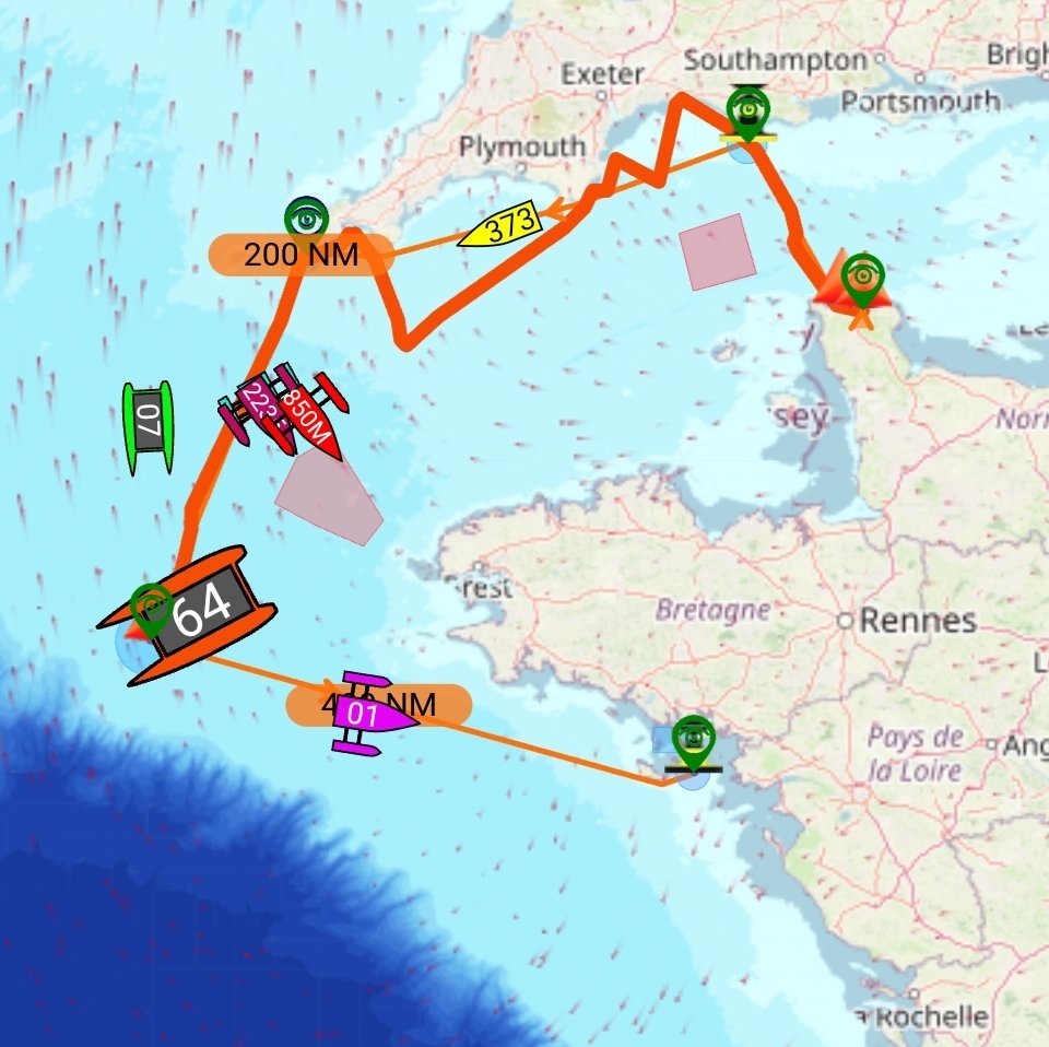 UltimBoat's tweet photo. #Ultime #MOD70 #Multi70 #DRHeamCup
Pas de vent sur la tête de course de la @DrheamCup Drekan Energy à 1 noeuds, avec moins de 20 milles parcourus en 10 heures ! https://t.co/4QjYXhWMBr