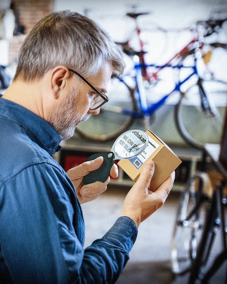 ImproVision_LVS's tweet photo. Are you planning to set off on a cycling trip? Make sure to get your bike ready for it. Reading small print on carton labels or instructions can be tiresome. Our 10D/60mm and 20D/30mm ECONOMIC pocket #magnifiers are perfect for #magnifying details. https://t.co/IZhsiQGXDx