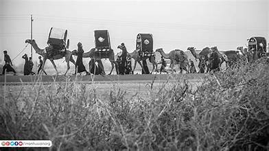 قتل الحسين مع اهل بيته واصحابه و سبيت نساؤه و بناته و لكن لم يحقق بنو امية مأربهم من القتل والسبي واستمرت مسيرة الحسين  تشق طريقها عبر العصور مصداقا  لقول زينب اخت الحسين ليزيد ولكل طاغية: 
" كد كيدك و اسع سعيك فوالله لن تمحو ذكرنا "
وها هو ذكرهم يسطع ورسالتهم تشع وعدوهم يندثر