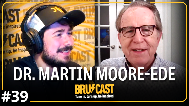 the_brucast tweet picture