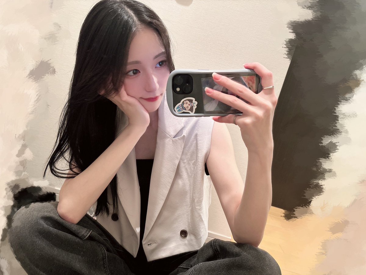 るなち tweet media