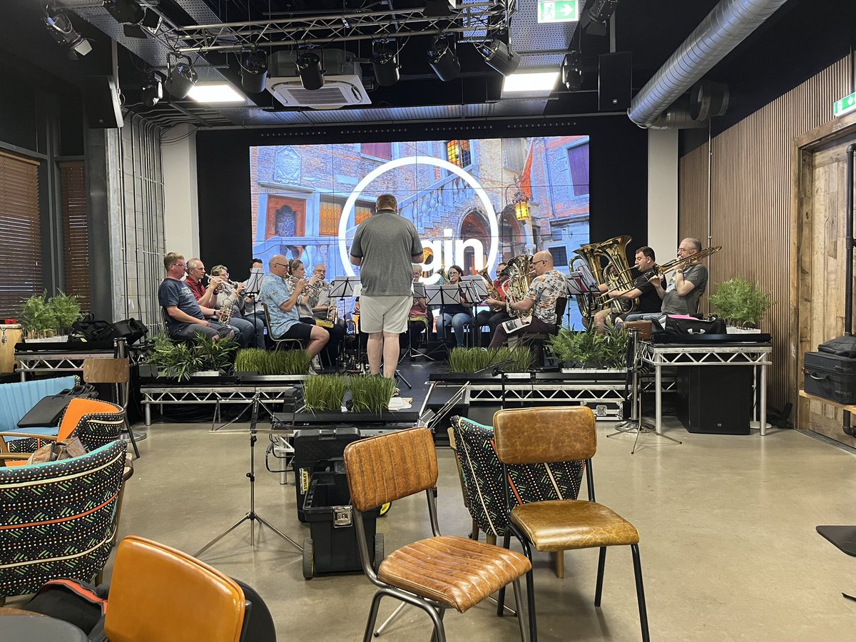 Sandhurst Silver tweet media