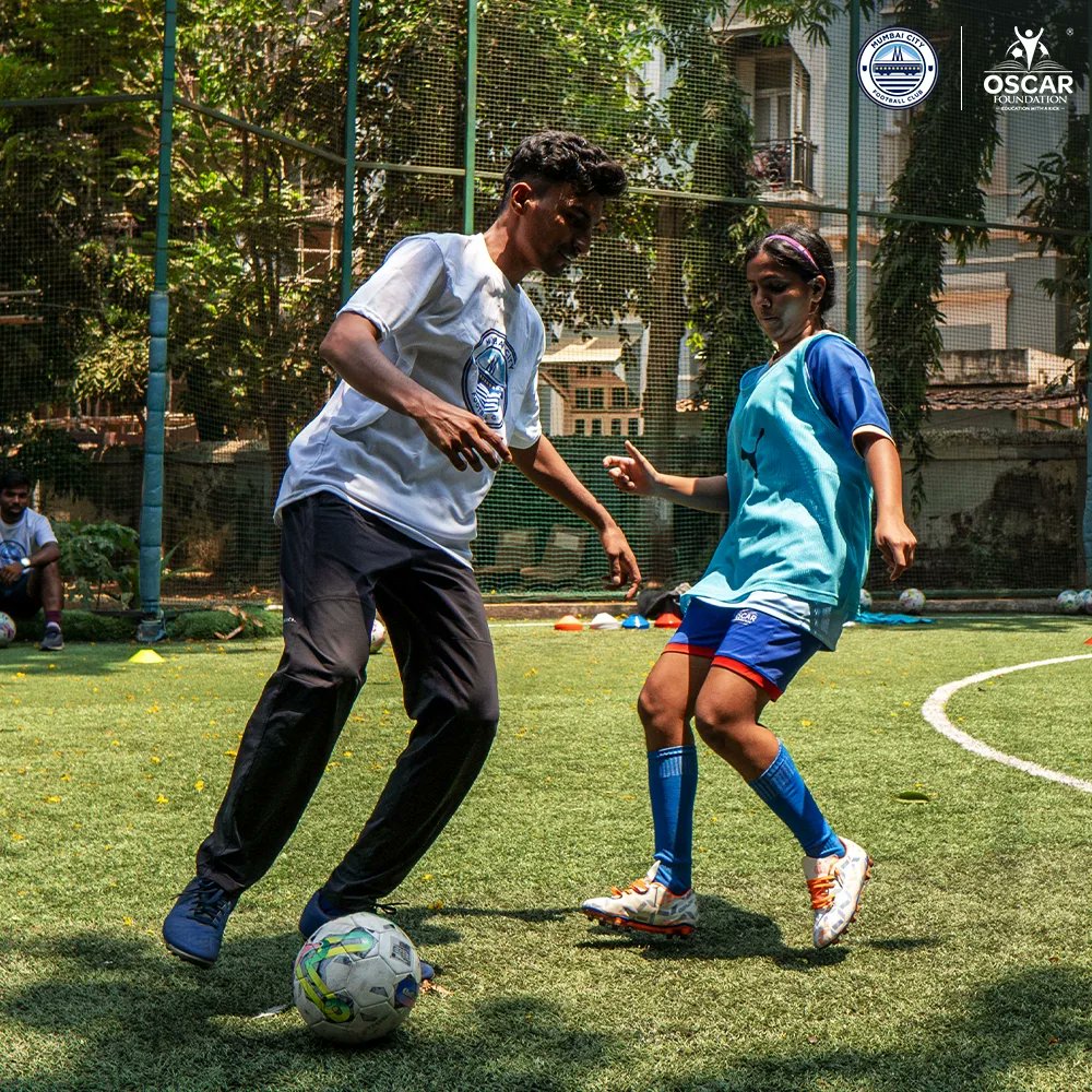 Moments from the #HealthyGoals Program, conducted by #MumbaiCity in association with <a href="/OSCAR_fdn/">OSCAR Foundation</a>, through which we aim to leverage football to inspire healthier living for the youth of Mumbai 📸

Be part of this impactful movement by clicking the link 👉 mumbaicityfc.com/news/healthy-g…