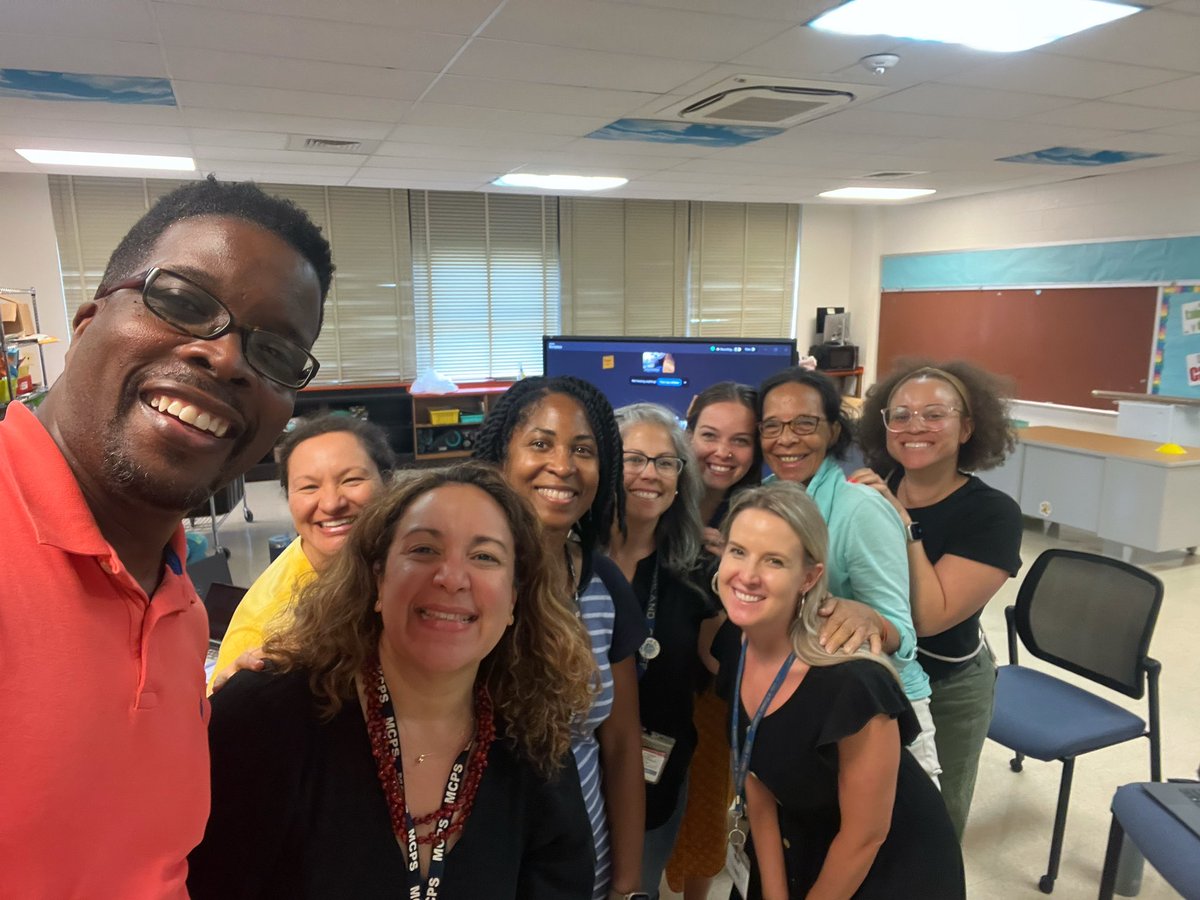 AguilarCSL's tweet photo. 🌟 Had an amazing brainstorming session w/Community School Liaisons on celebrating cultural/social awareness days &amp; insights on starting a Minority Scholars Program at our schools w/CS @MHES_Principal Mackall! Excited for what’s to come! 🌍✨ @CSconnect_MCPS #TogetherStronger https://t.co/64aA2dsDmU