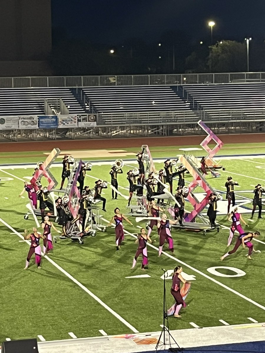 FriendsMarching's tweet image. While everyone is all over the show at BA tonight, the #DCI show in Hutchinson is a bright offering from the Sky Riders Performing Arts Foundation. THIS effort is what can help drum corps grow! #dci2024 @CasperTroopers @madisonscouts