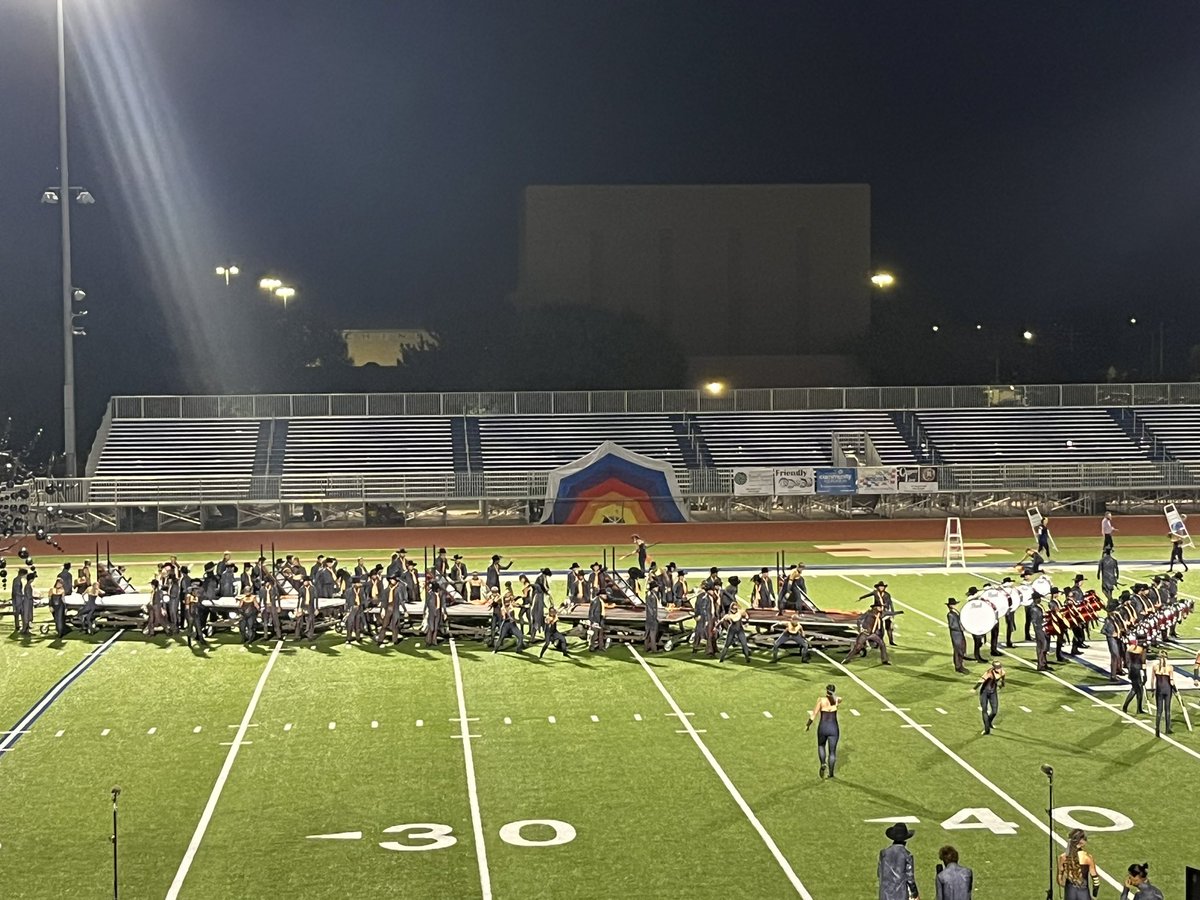 FriendsMarching's tweet image. While everyone is all over the show at BA tonight, the #DCI show in Hutchinson is a bright offering from the Sky Riders Performing Arts Foundation. THIS effort is what can help drum corps grow! #dci2024 @CasperTroopers @madisonscouts