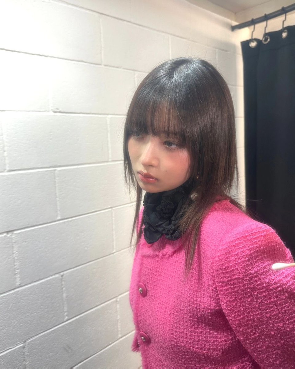 picsnaoirei's tweet photo. her beauty is out of this world https://t.co/DJ0h4m5jdF