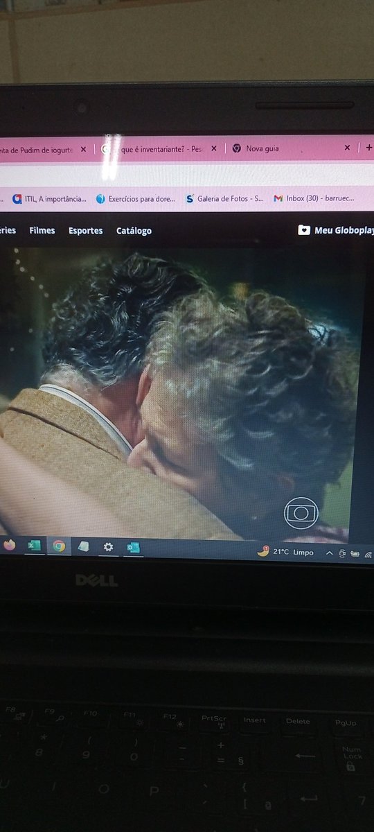 CardinalePaula's tweet photo. Sobre pressão, fazendo a nossa pressão subir de tanta emoção 💓💕 https://t.co/ouoReJ024K