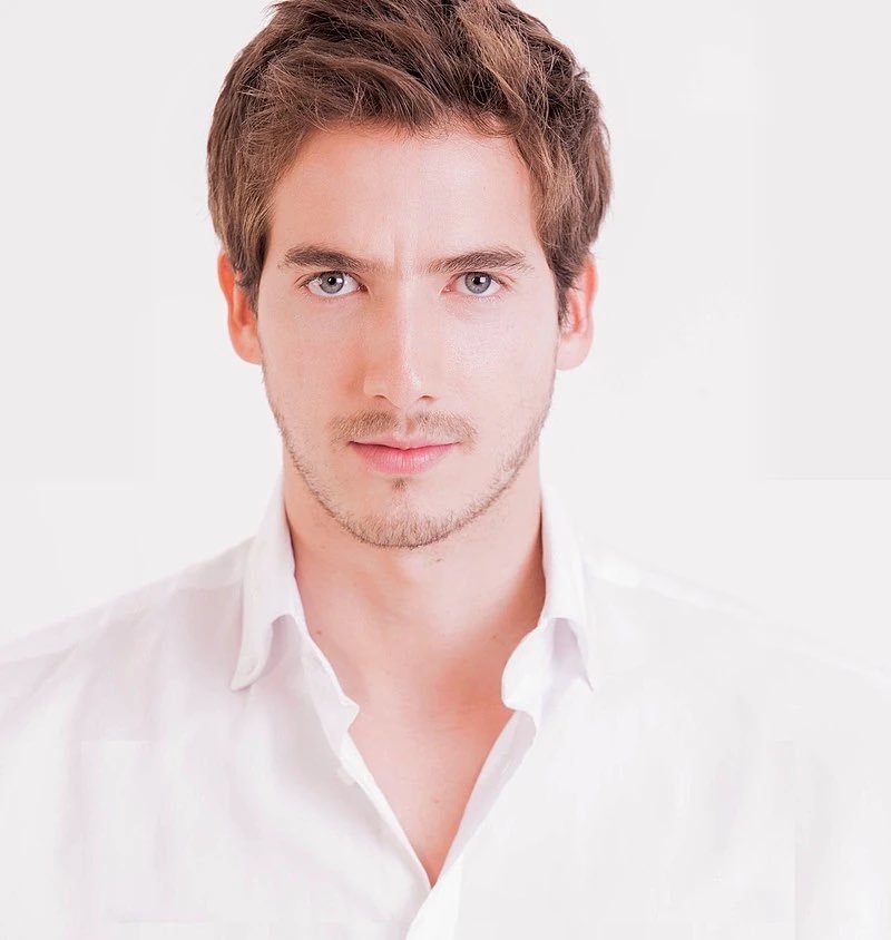 Al que esperábamos de hijo de Pedro Coral/ Al que eligieron para hijo de Pedro Coral.  #PedroElEscamoso