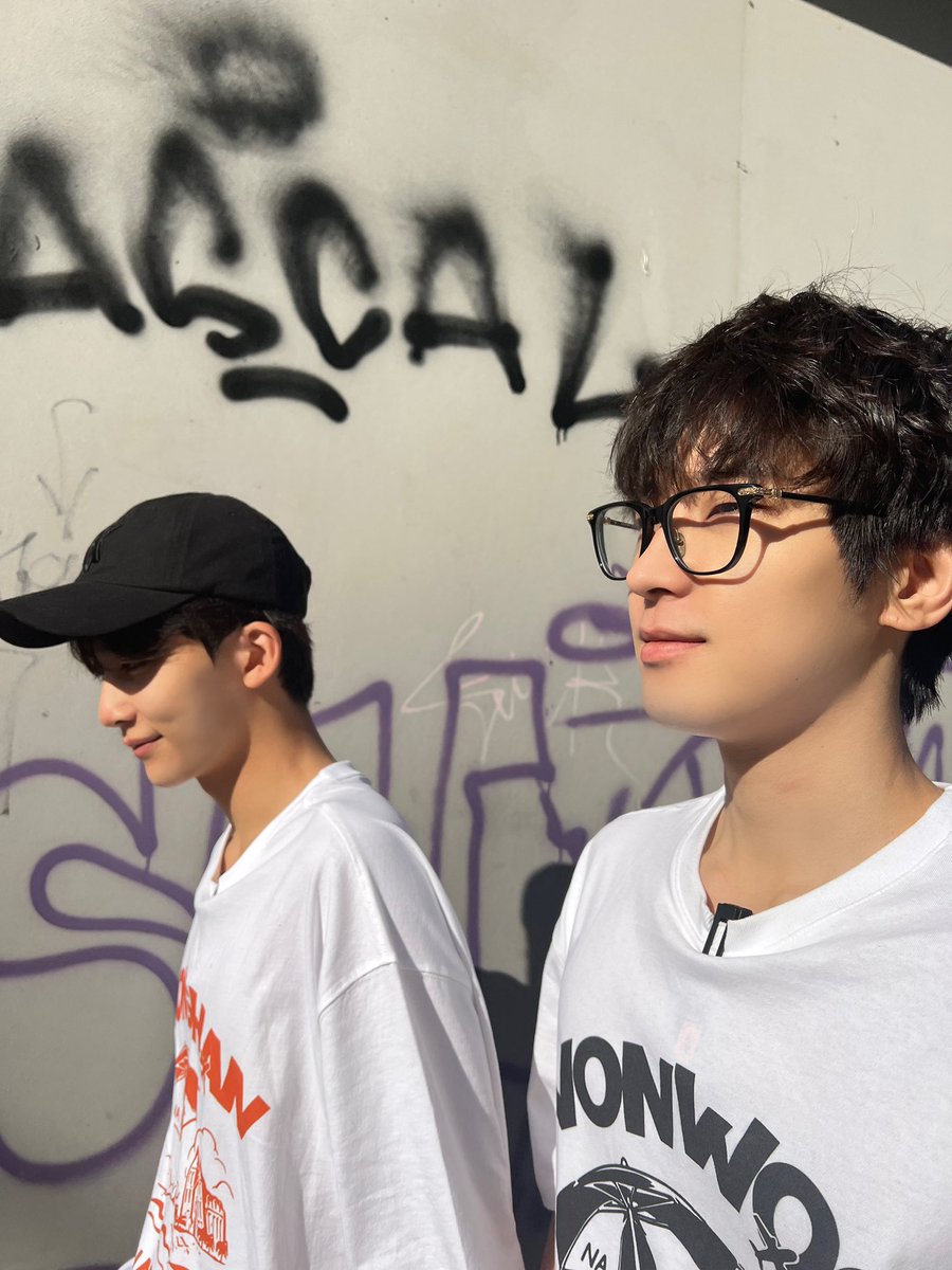 svtranslation's tweet photo. 240717 #seungkwan 🌟

🍊 looking back is reminding me again how love hyung has [for people]
i better do well💙🤍

#승관 @pledis_17 https://t.co/a23YjBgM5w