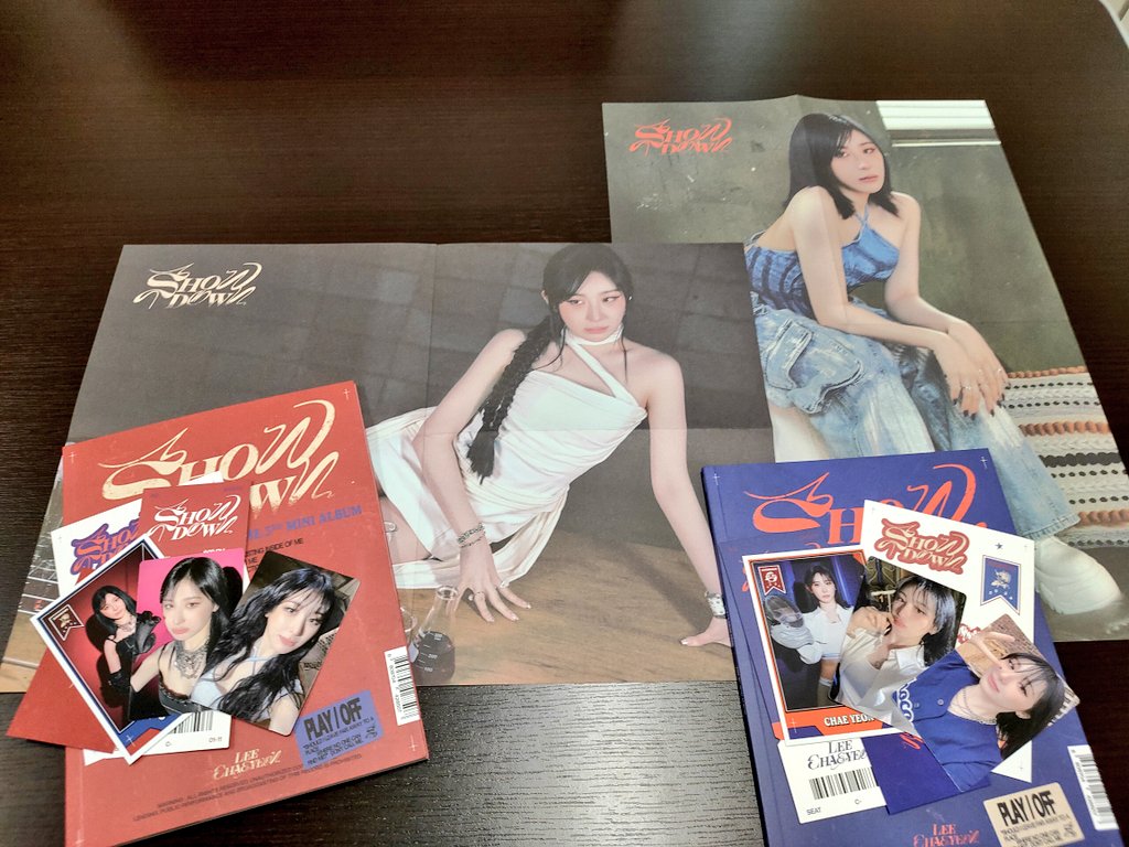 kakoransan's tweet photo. やっと届いたZ
#이채연 #LEECHAEYEON
#イ・チェヨン
#DON_T #SHOWDOWN https://t.co/EdRSC03b94