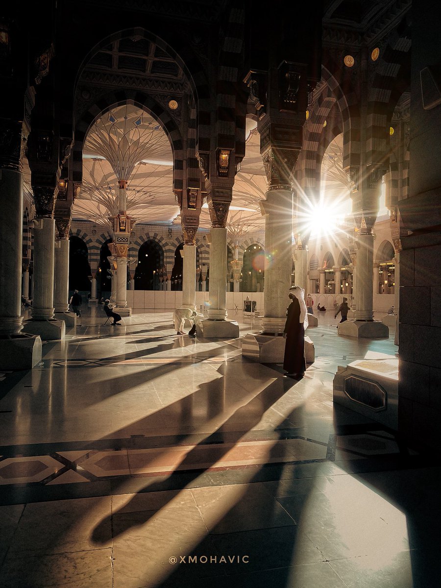 xmohaviic's tweet image. ﴿ وَأَشْرَقَتِ الْأَرْضُ بِنُورِ رَبِّهَا ﴾