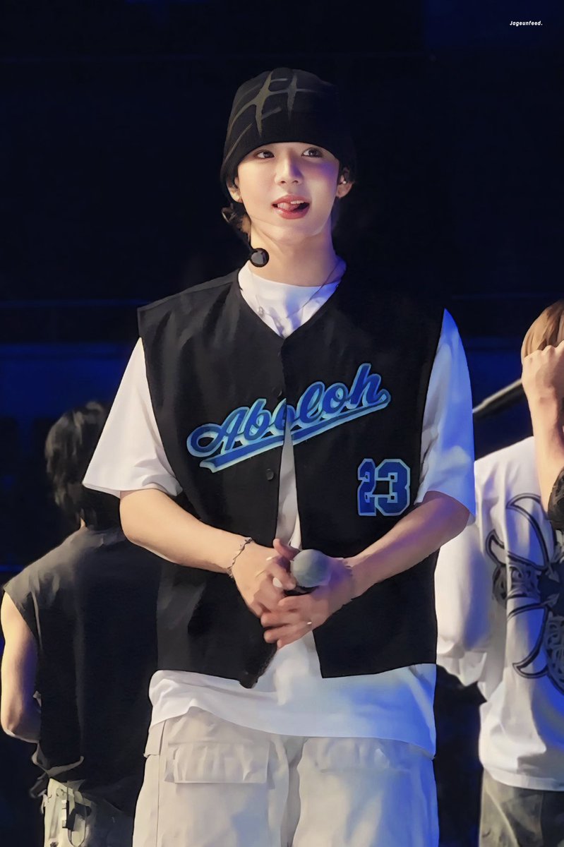 jageunfeed's tweet photo. 240714 RIIZING DAY in Manila

#쇼타로 #SHOTARO #라이즈 #riizeinmanila  #riizingdayinmanila #riizingday_in_manila https://t.co/RGA5I8zh0o