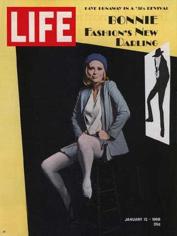 AnnetteACaton's tweet image. Watched @HBO’s "Faye" again.
I worked for Ms. Dunaway when she lived on Linda Crest Dr. in BH. Waaay more emotional viewing it than I expected it to be...captures her perfectly. Life Magazine documented her impact on Paris fashion with "Bonnie and Clyde." I have an original copy.