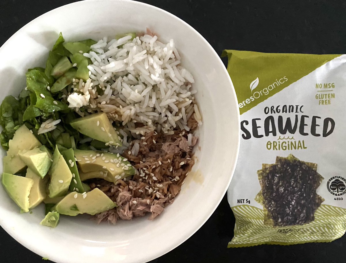 ballscalz's tweet photo. sushi bowl 346 cals 
SOOO good im so full https://t.co/01wgi5Bgps