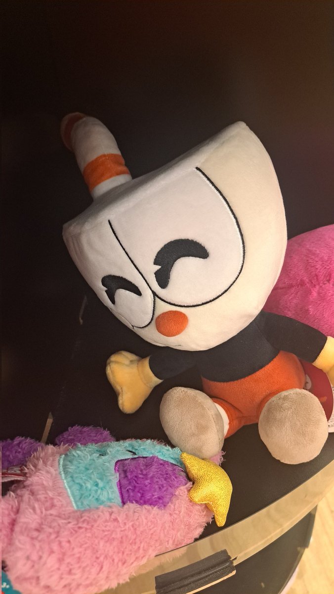 McXJ9Nuggets's tweet photo. "Look, Mugsy! It's me!"
@netflix #BringBackCuphead #Youtooz https://t.co/vU9UlBMBVi