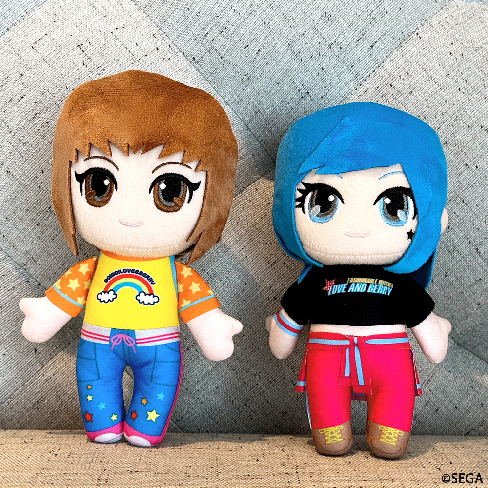 SEGA_OFFICIAL's tweet photo. 『オシャレ魔女 ラブ and ベリー』20周年記念のセガプライズが、全国のゲームセンターやオンラインクレーンに登場します❤💙

いろいろなコーディネート姿のラブとベリーのぬいぐるみは、7月、8月に順次展開予定！
ふたりといっしょにオシャレをお楽しみください✨️

#ラブandベリー20周年 https://t.co/2Ws56tUide