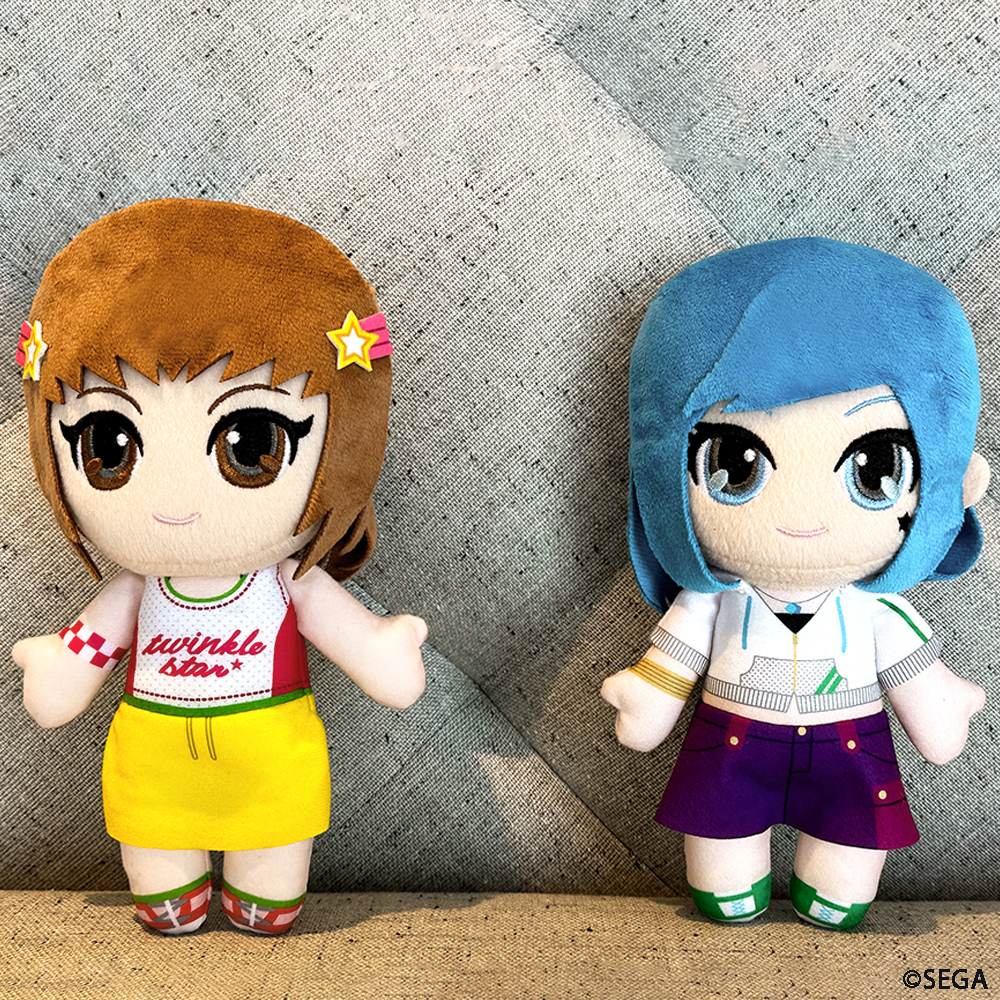 SEGA_OFFICIAL's tweet photo. 『オシャレ魔女 ラブ and ベリー』20周年記念のセガプライズが、全国のゲームセンターやオンラインクレーンに登場します❤💙

いろいろなコーディネート姿のラブとベリーのぬいぐるみは、7月、8月に順次展開予定！
ふたりといっしょにオシャレをお楽しみください✨️

#ラブandベリー20周年 https://t.co/2Ws56tUide