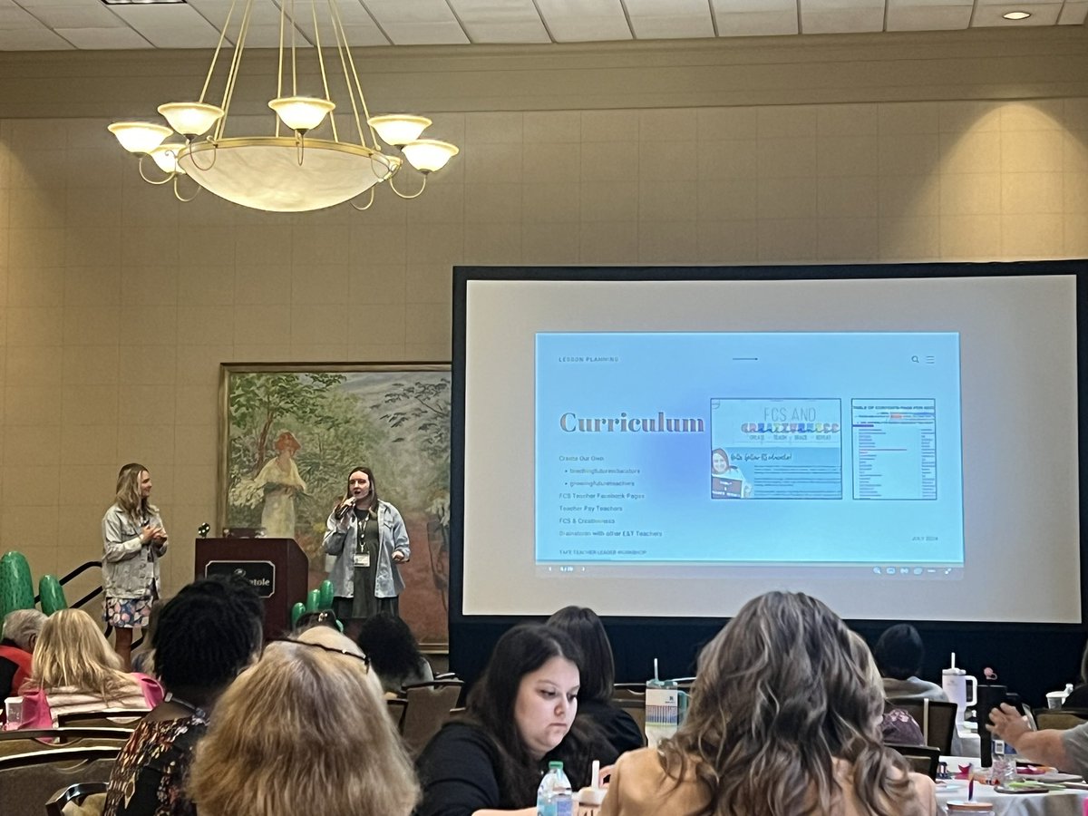 ellizgarcia10's tweet photo. Another day of TAFE (Texas Association of Future Educators) presentations. I loved the inspirational speeches from student state officers, implementation ideas and activities. Best part... networking and making new friends!🥰 #TISDProud #TISD_EduProgram https://t.co/bLjJa346QU