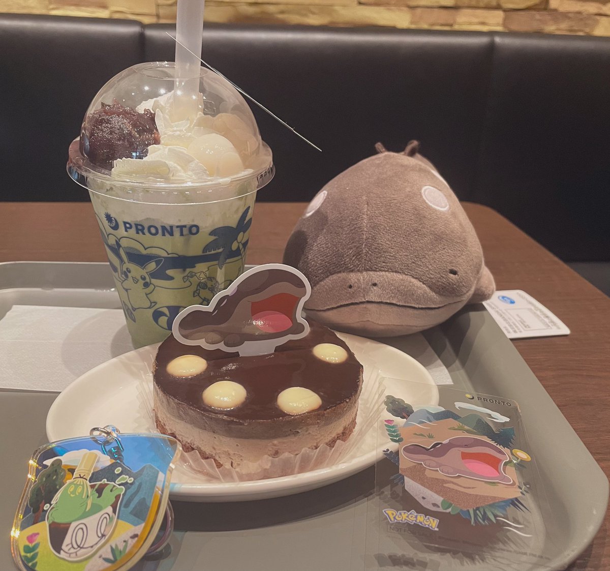 ひっそりプロントのコラボ行ってきた！
どおちゃんカード来てくれて嬉しい☺️✨

それと6年使ってたiPad Proの調子が悪いので買い替えしてきます！！！！